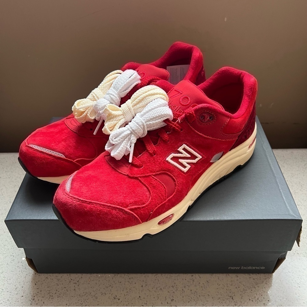 [NEW IN BOX] Limited Rare Kith New Balance 1700 Toronto Rococco Red - US M8.5 - Picture 3 of 16